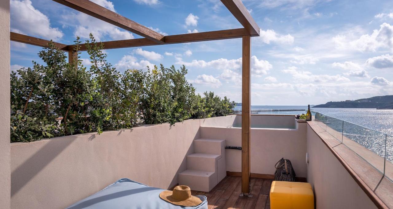 Shapes Luxury Suites Ermoupoli Eksteriør billede
