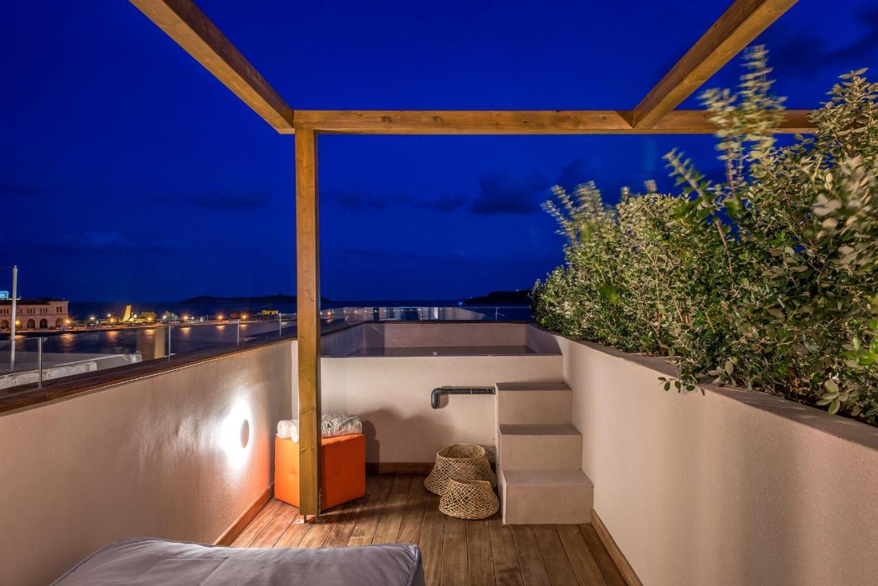 Shapes Luxury Suites Ermoupoli Eksteriør billede