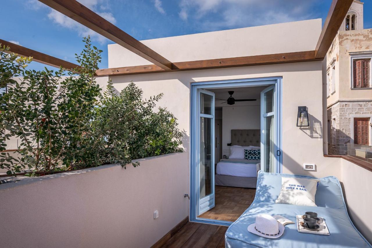 Shapes Luxury Suites Ermoupoli Eksteriør billede