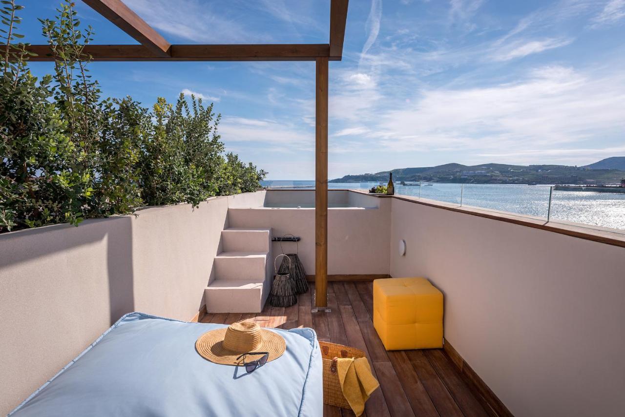 Shapes Luxury Suites Ermoupoli Eksteriør billede
