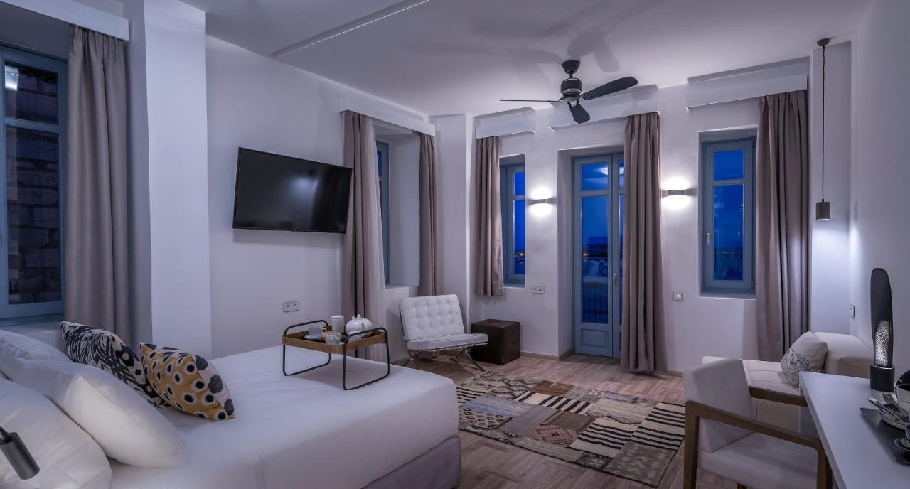 Shapes Luxury Suites Ermoupoli Eksteriør billede