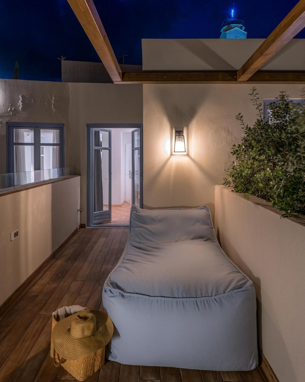 Shapes Luxury Suites Ermoupoli Eksteriør billede