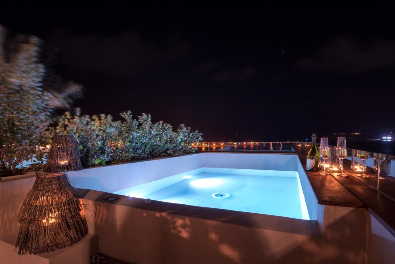 Shapes Luxury Suites Ermoupoli Eksteriør billede