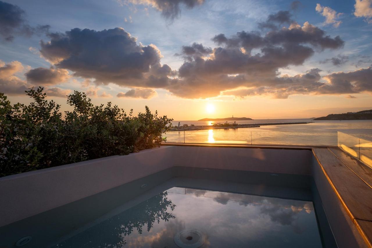 Shapes Luxury Suites Ermoupoli Eksteriør billede